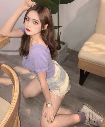 嘴巴嘟嘟的头像