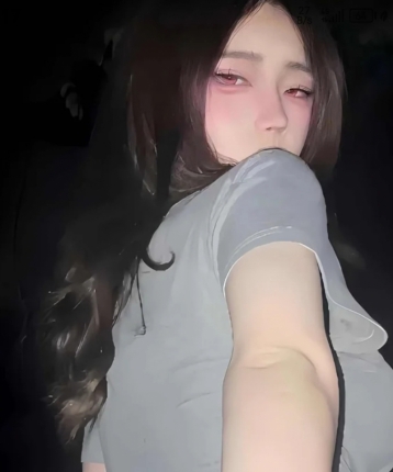 爱听讲真话的头像